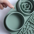 1 silicone slow-feeder for pet cats, multi-functional cat feeding mat