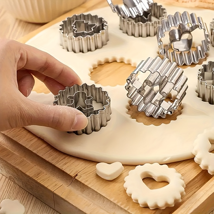 9-piece stainless steel Christmas flower cookie cutter set
