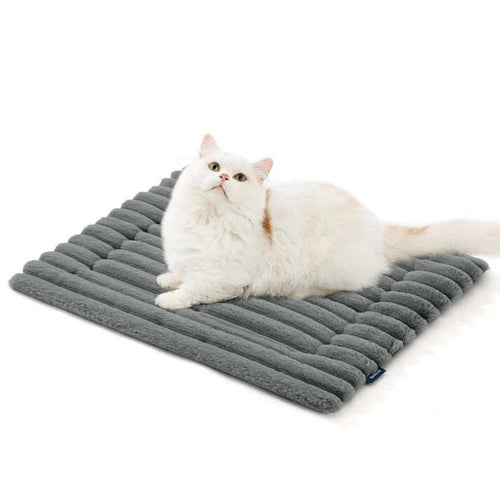 Winter essentials for your pet,Self Warming pet insulation pad