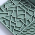 1 silicone slow-feeder for pet cats, multi-functional cat feeding mat