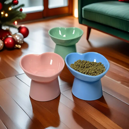 Tall Pet Bowl | Heart-shaped raised neck design to prevent tipping