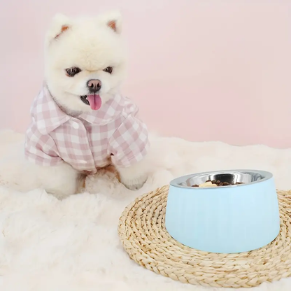 Neck-protecting pet bowl, large-capacity stainless steel dog bowl with non-slip bottom.